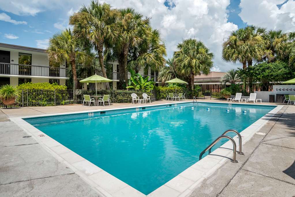 clarion inn and conference center