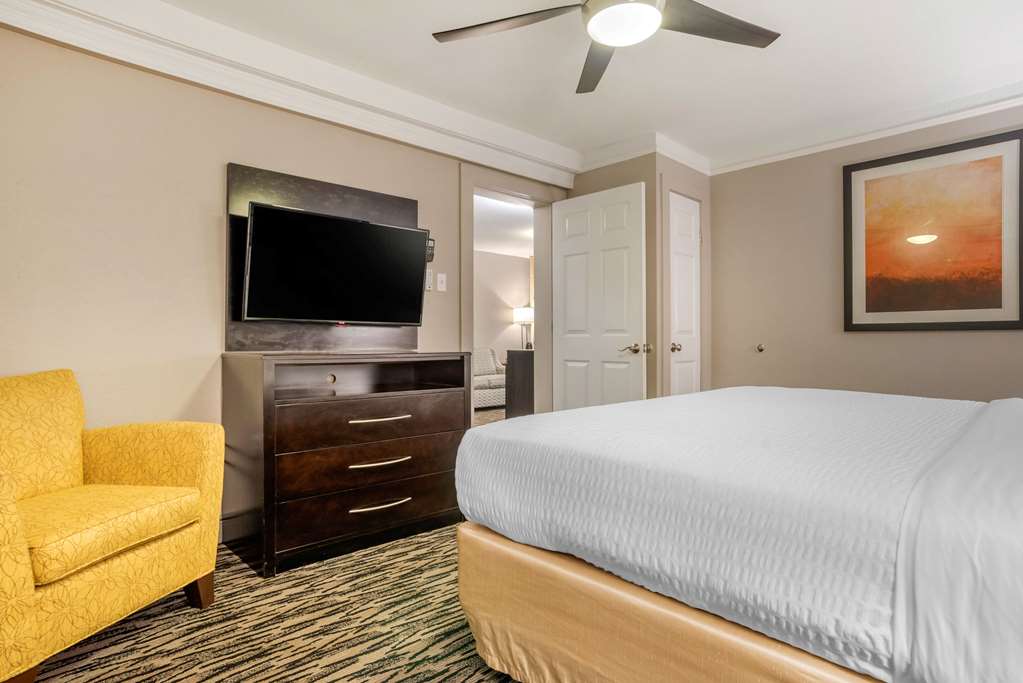clarion inn and conference center