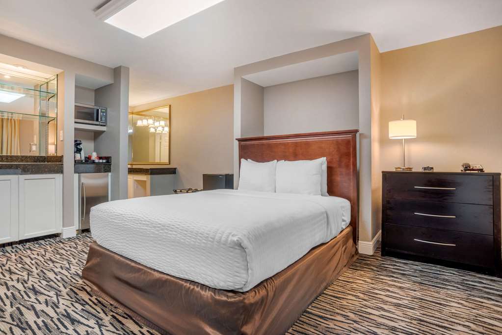 clarion inn and conference center