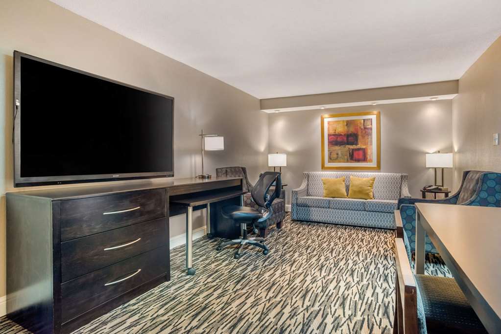 clarion inn and conference center
