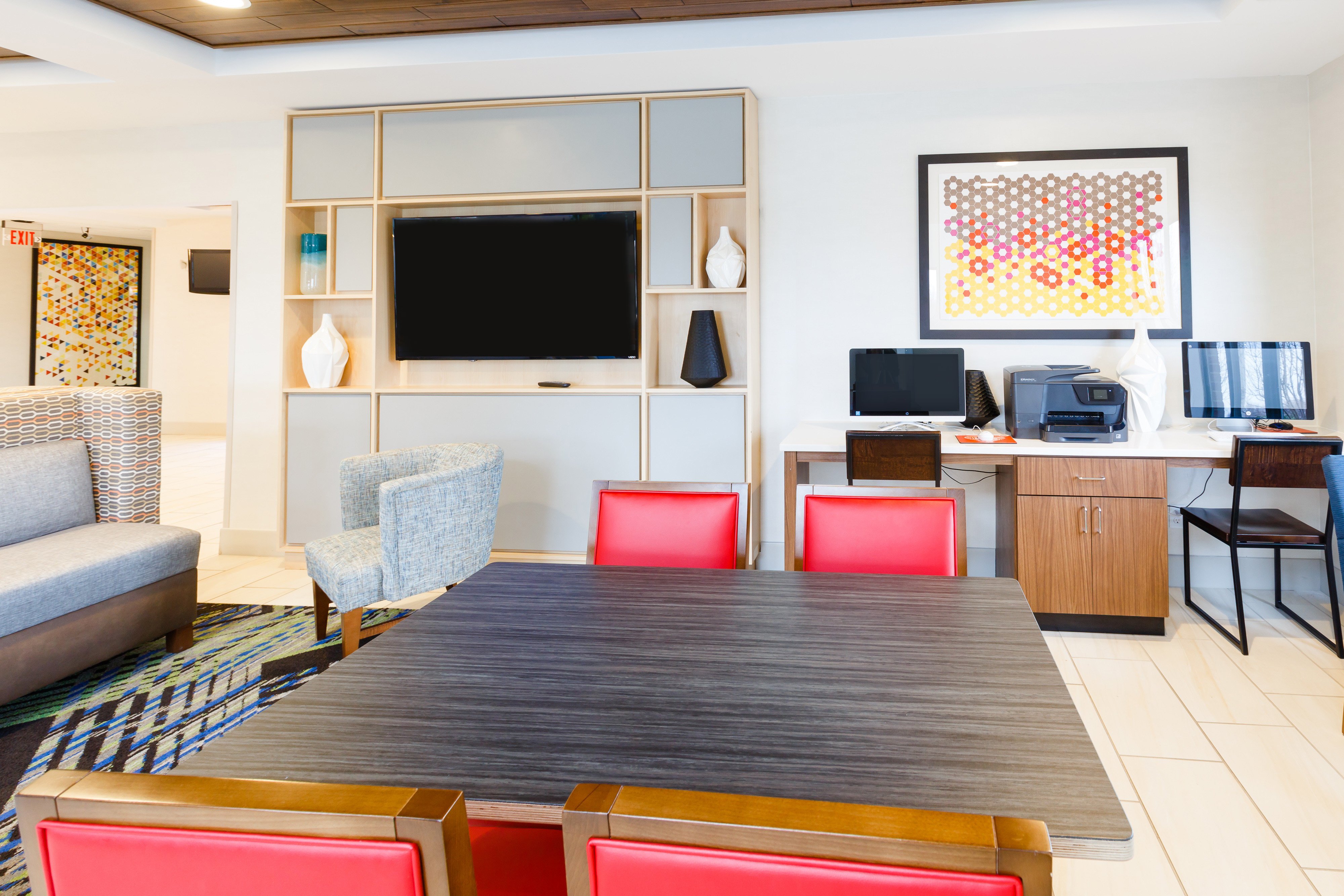 holiday inn express and suites shelbyville by ihg