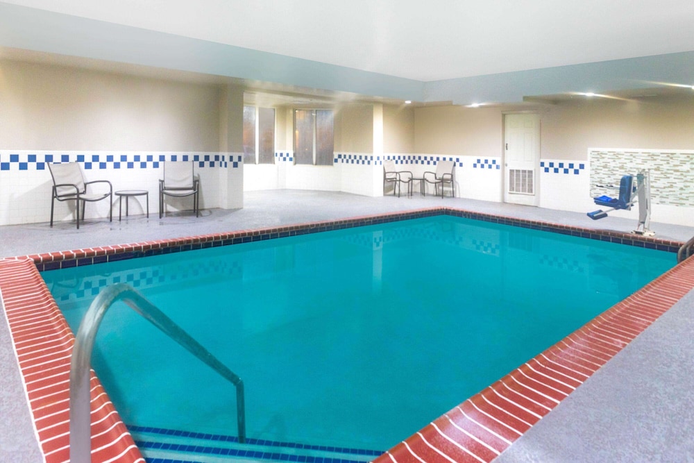 la quinta inn and suites by wyndham hopkinsville