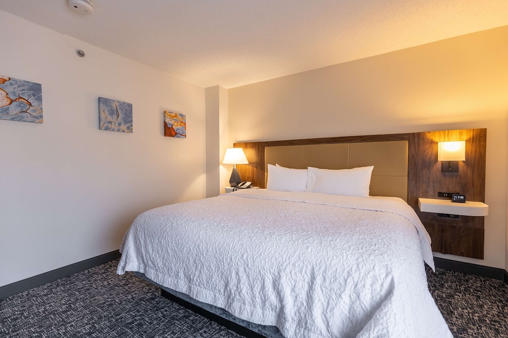 hampton inn by hilton of kuttawa eddyville