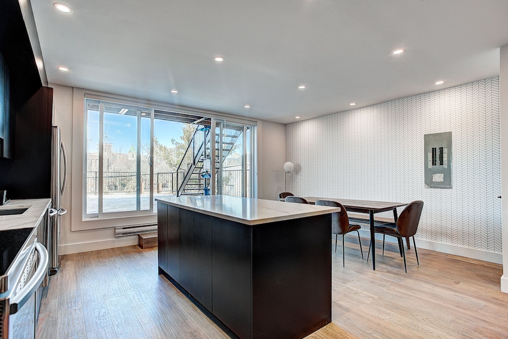 burgundy lofts