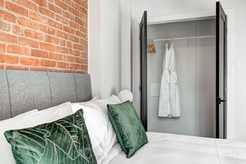 burgundy lofts
