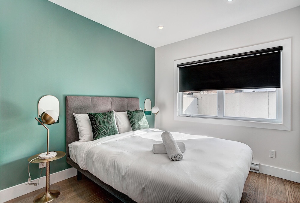 burgundy lofts