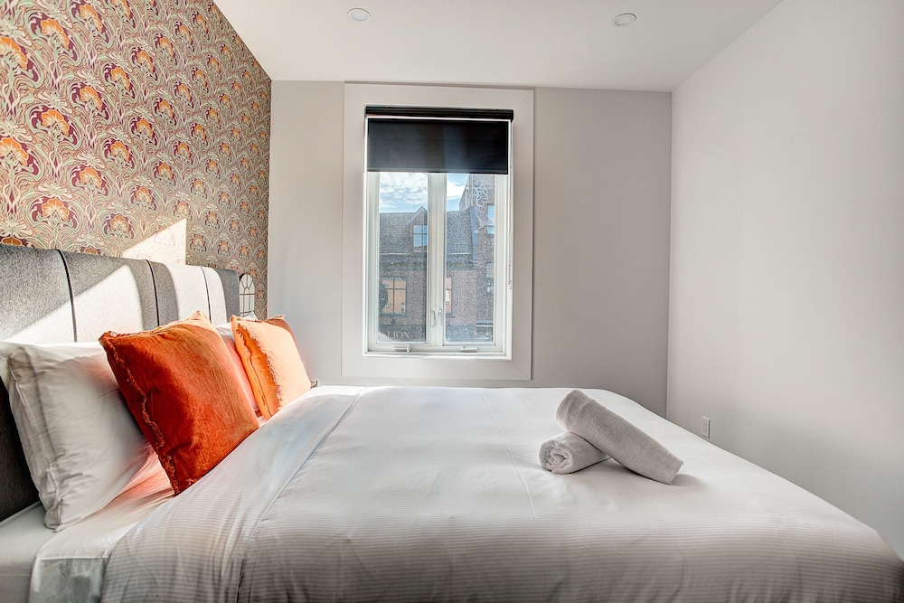 burgundy lofts