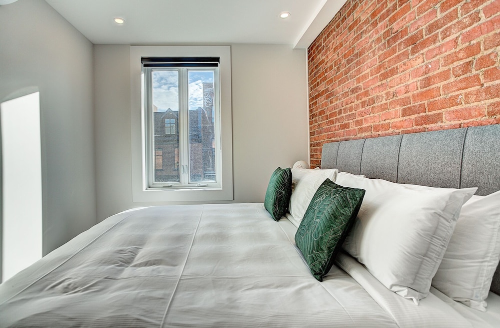 burgundy lofts