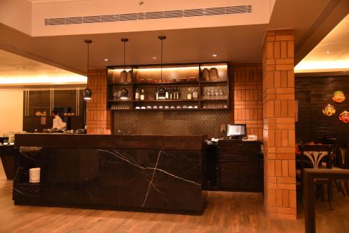 the gateway hotel beach road calicut