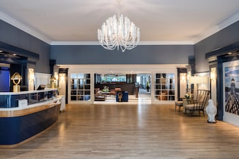 Holiday Inn Resort Bar Harbor - Acadia Natl Park,Near George B. Dorr Museum Of Natural History,3 star