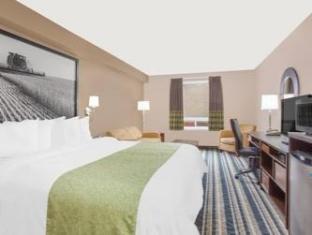 Super 8 By Wyndham Brandon Mb,Shilo>>Brandon,2 star