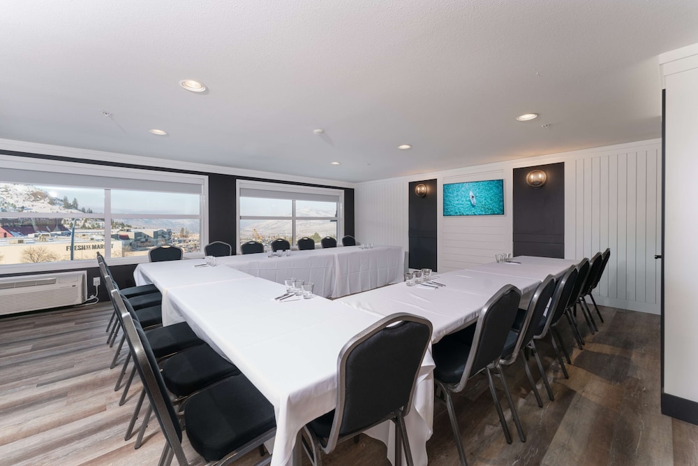 prestige kamloops hotel worldhotels crafted