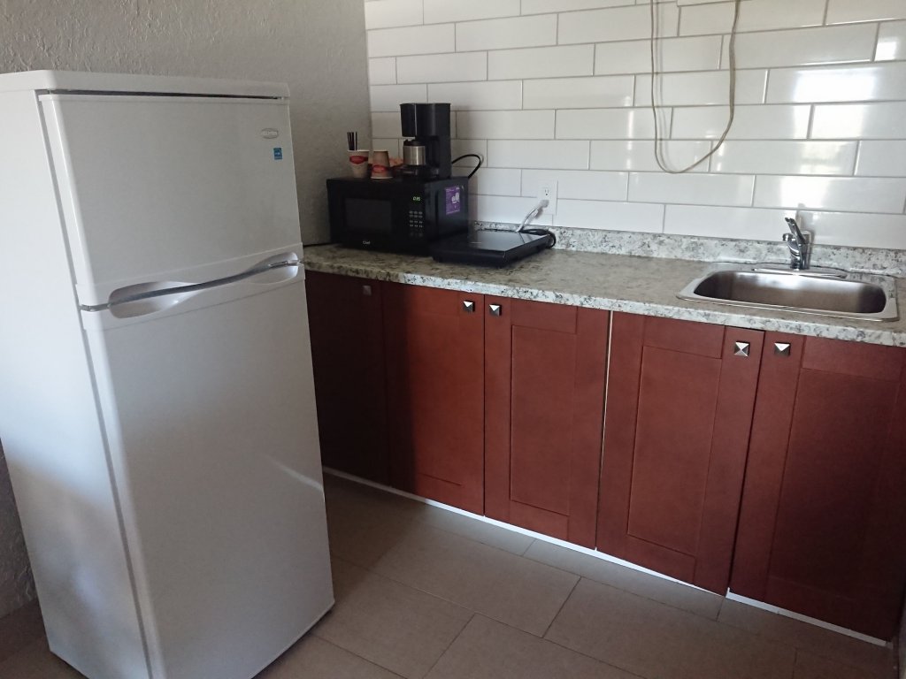 The Vista Inn,Near Thompson Rivers University,2 star