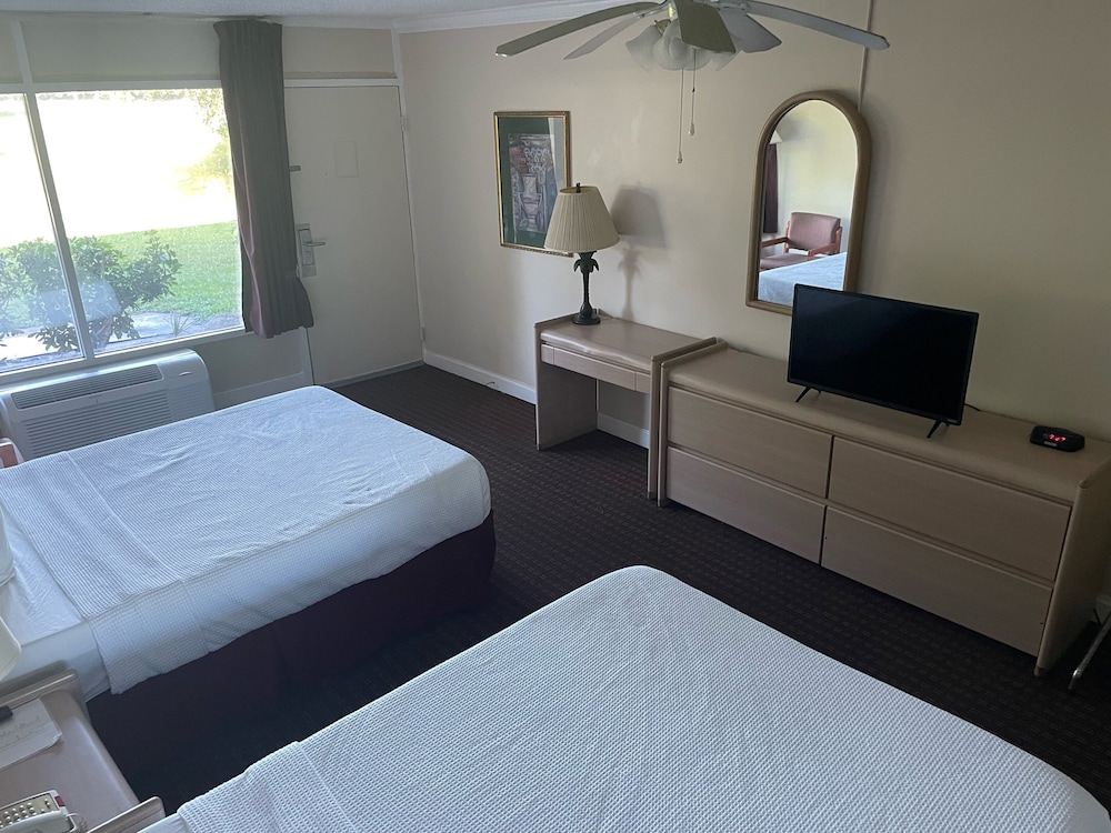 grand palms spa and golf resort