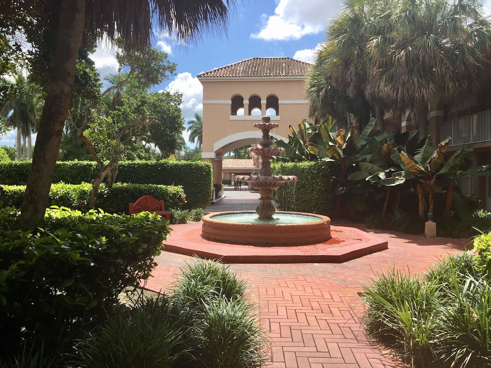 grand palms spa and golf resort