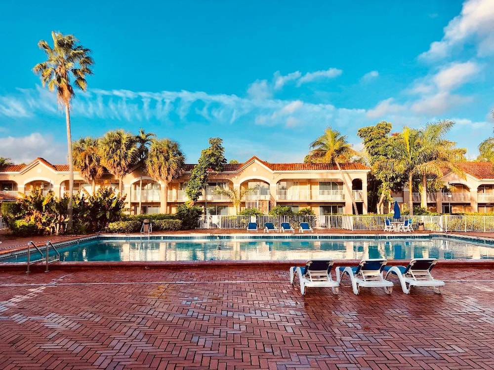 grand palms spa and golf resort