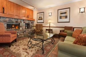 country inn and suites by radisson stevens point wi