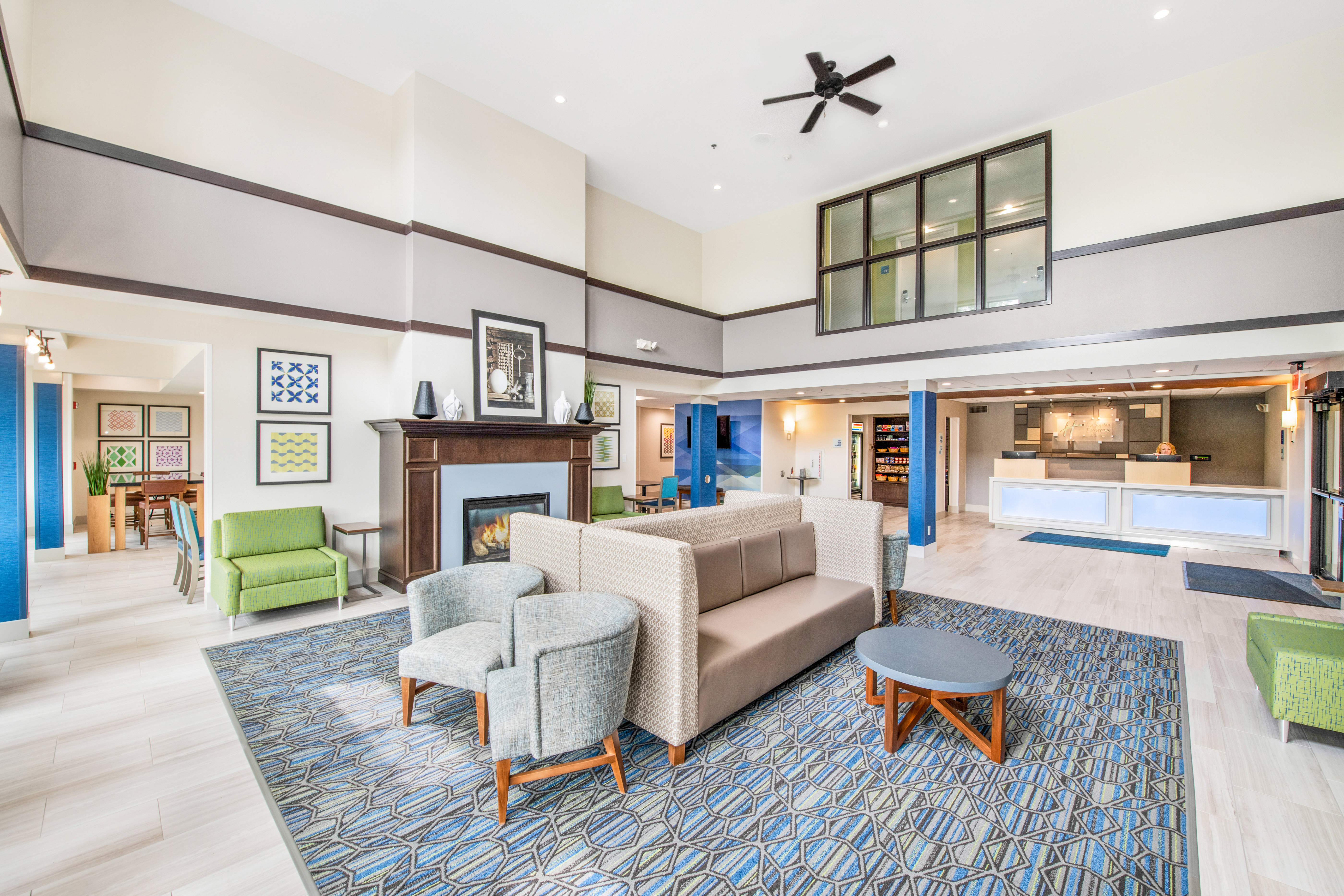 holiday inn express and suites delafield by ihg