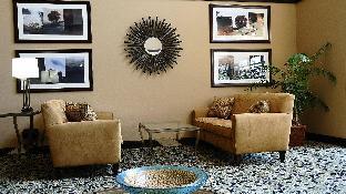 holiday inn express and suites delafield by ihg