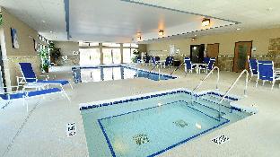 holiday inn express and suites delafield by ihg