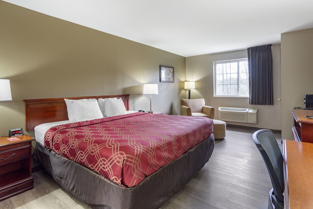 econo lodge inn and suites dickson