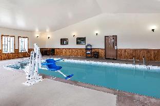 econo lodge inn and suites dickson