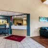 econo lodge inn and suites dickson