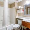 econo lodge inn and suites dickson
