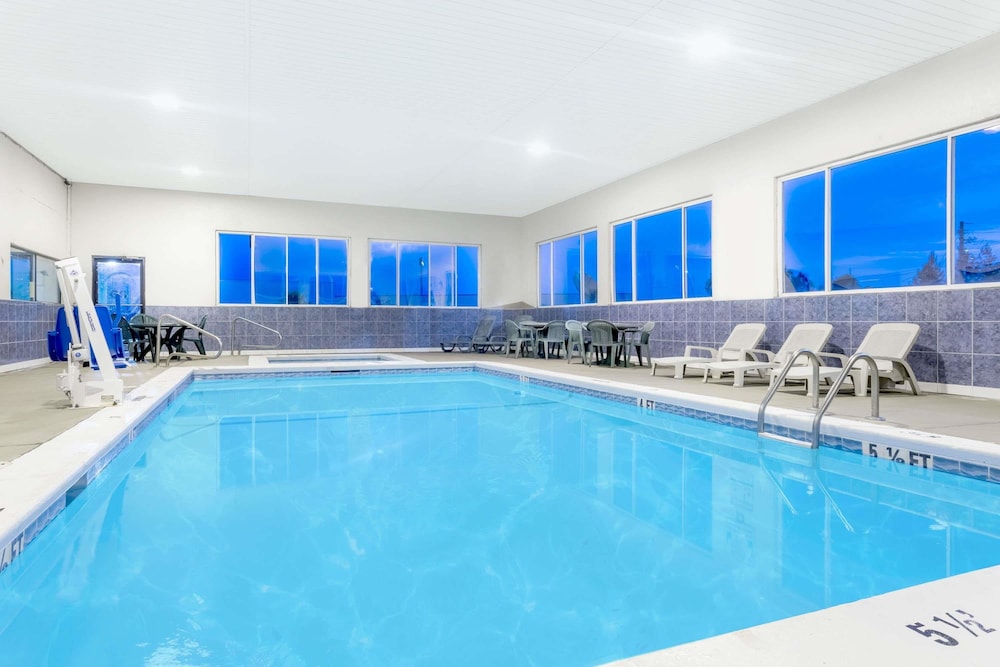 Howard Johnson By Wyndham Perry Ga,Houston County>>Georgia,2 star