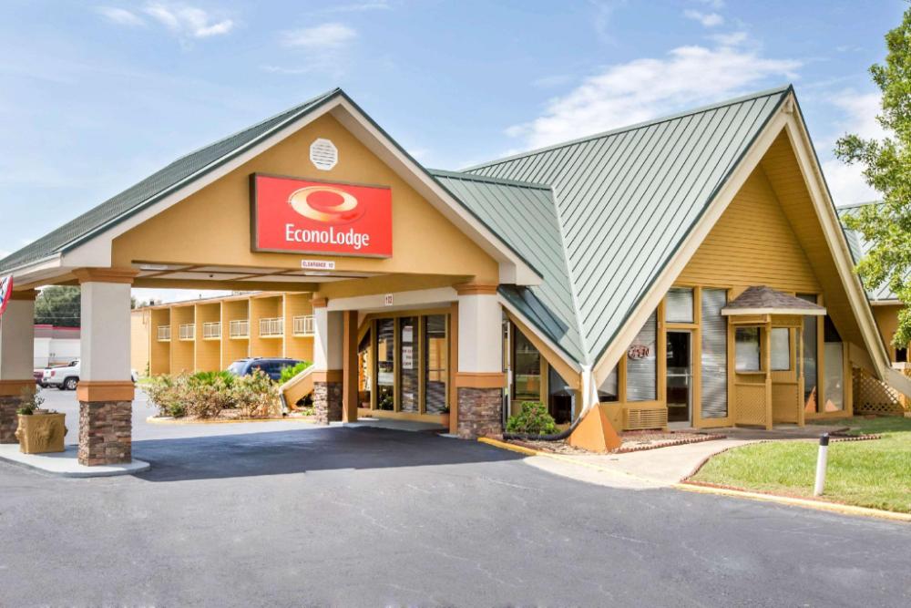 econo lodge perry national fair ground area