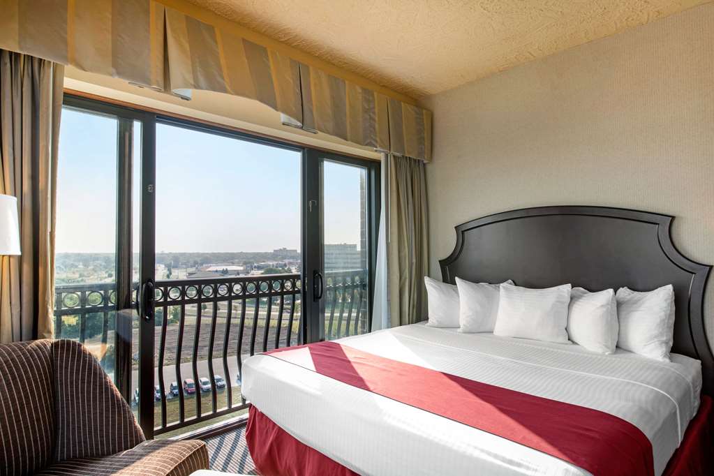 shoreline inn and conference center ascend hotel collection