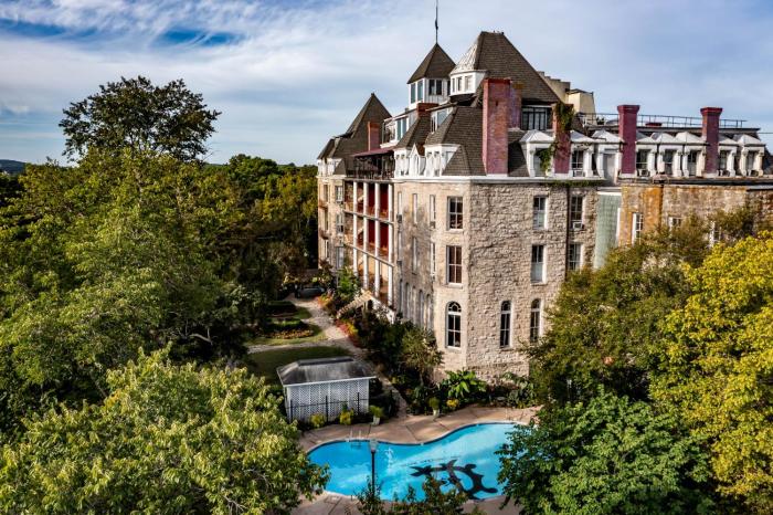 the crescent hotel and spa