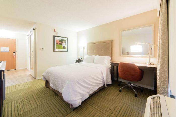 hampton inn caryville i 75 cove lake state park