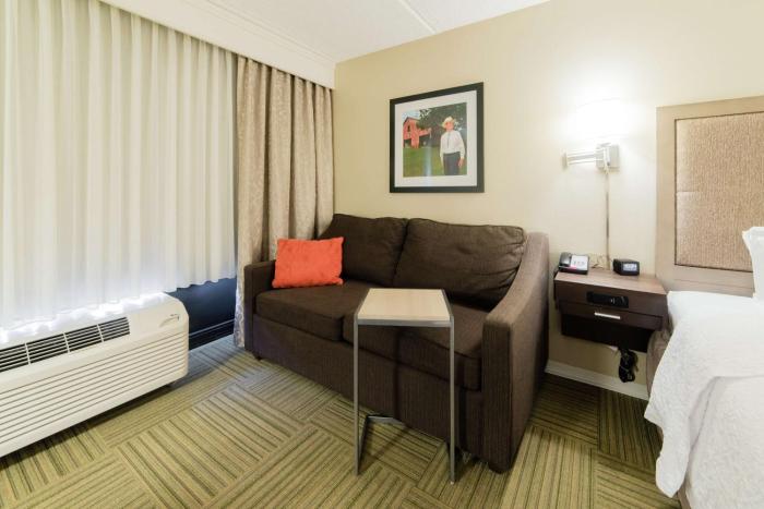 hampton inn caryville i 75 cove lake state park