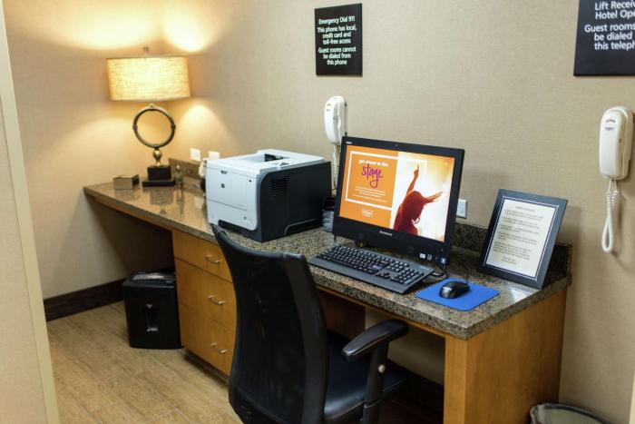 hampton inn caryville i 75 cove lake state park