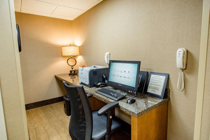 hampton inn caryville i 75 cove lake state park