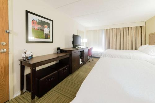 hampton inn caryville i 75 cove lake state park