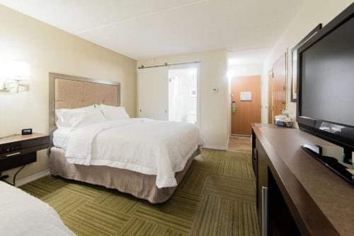 hampton inn caryville i 75 cove lake state park