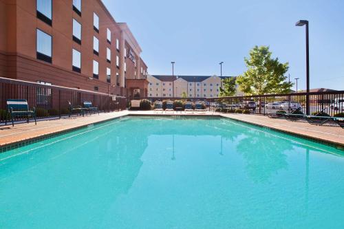hampton inn and suites oxford anniston