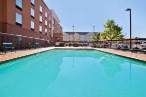 hampton inn and suites oxford anniston