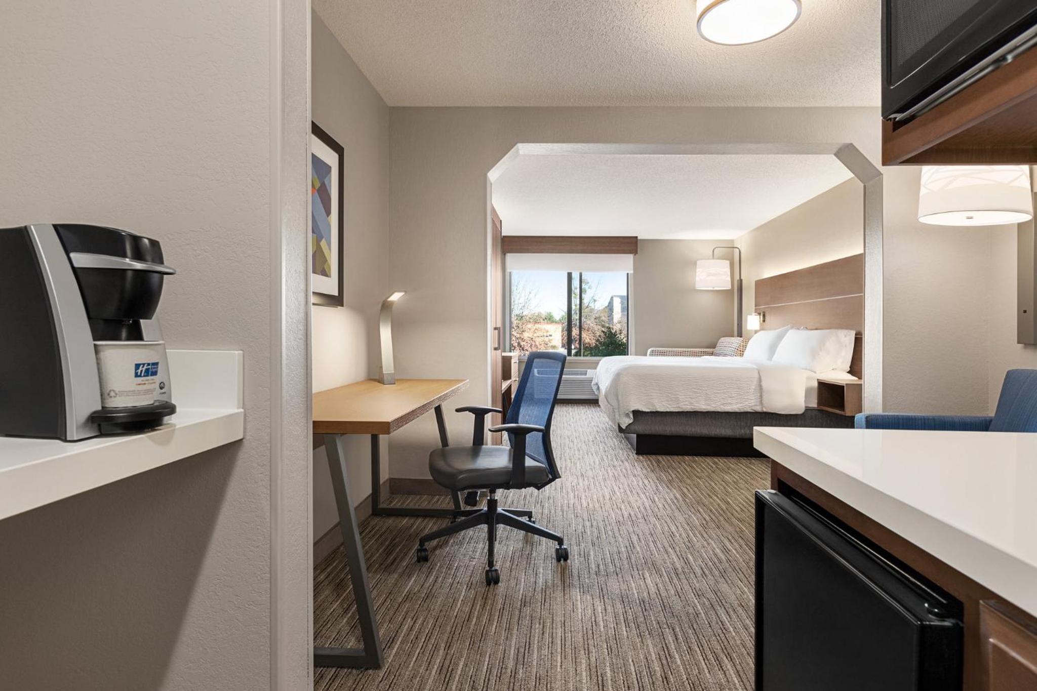 holiday inn express and suites oxford by ihg