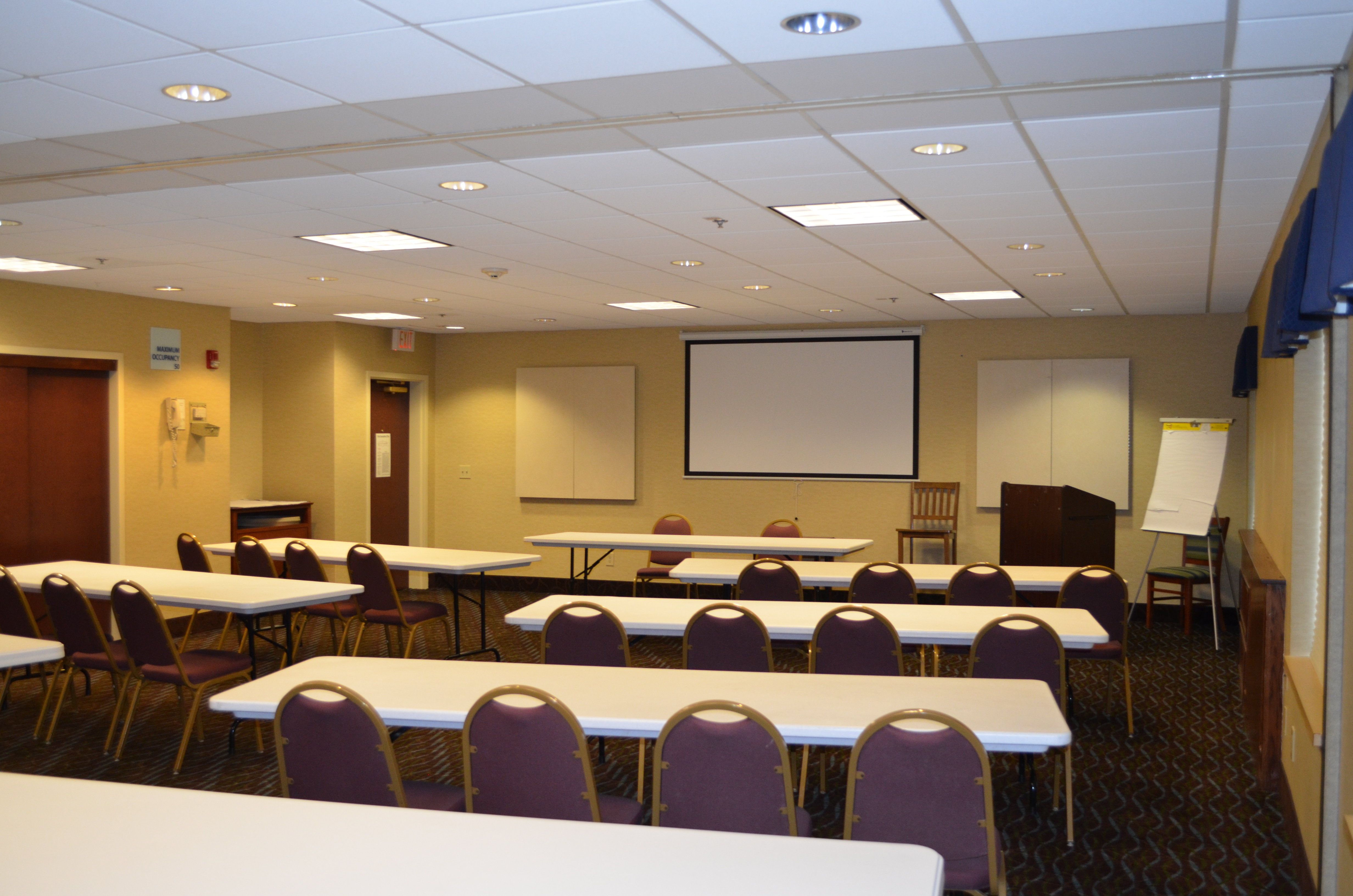 holiday inn express and suites oxford by ihg