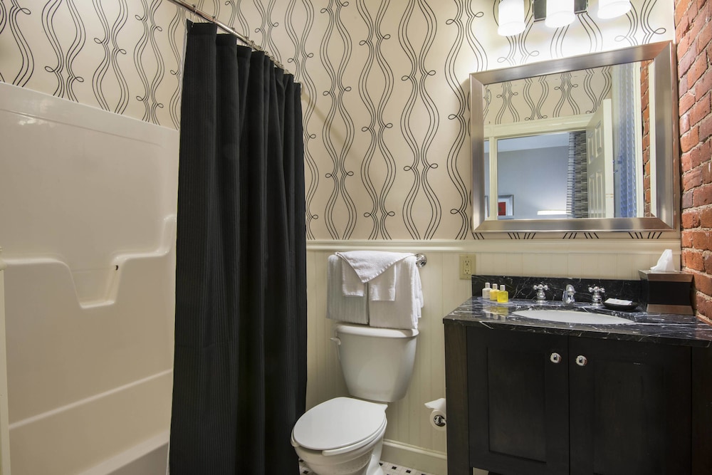 fairfield inn and suites by marriott keene downtown