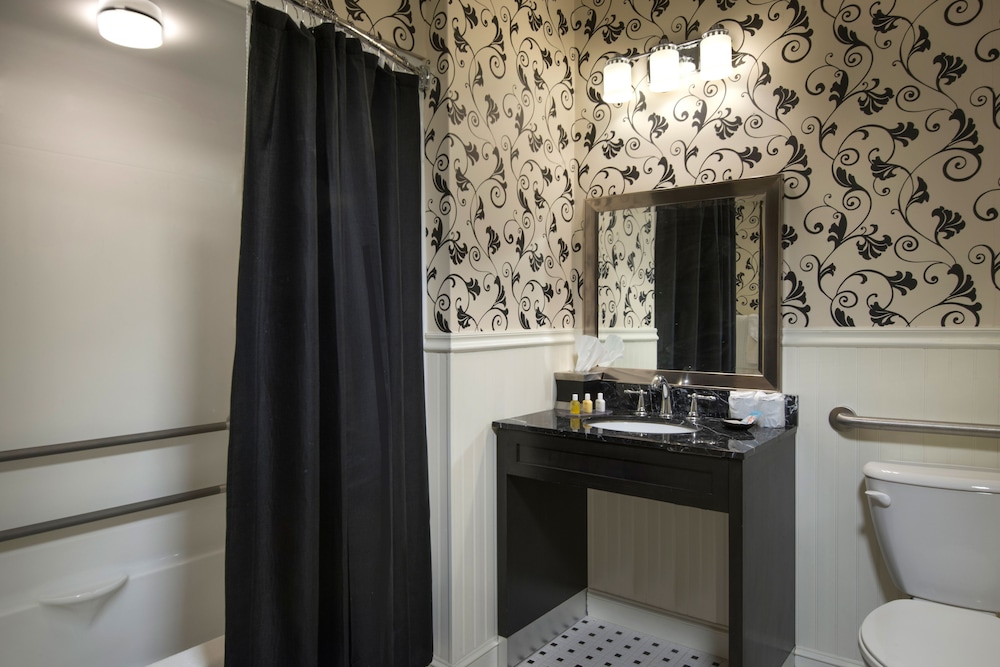 fairfield inn and suites by marriott keene downtown