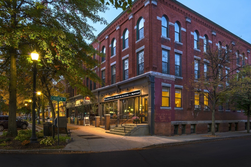 fairfield inn and suites by marriott keene downtown