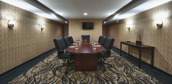 fairfield inn and suites by marriott keene downtown