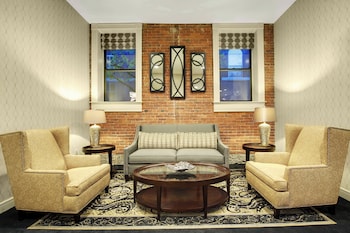 Fairfield Inn & Suites By Marriott Keene Downtown,Near Central Square,3 star