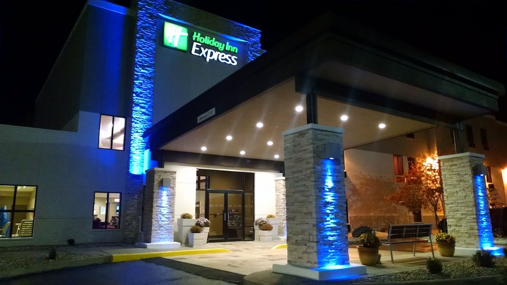 holiday inn express cloverdale greencastle by ihg