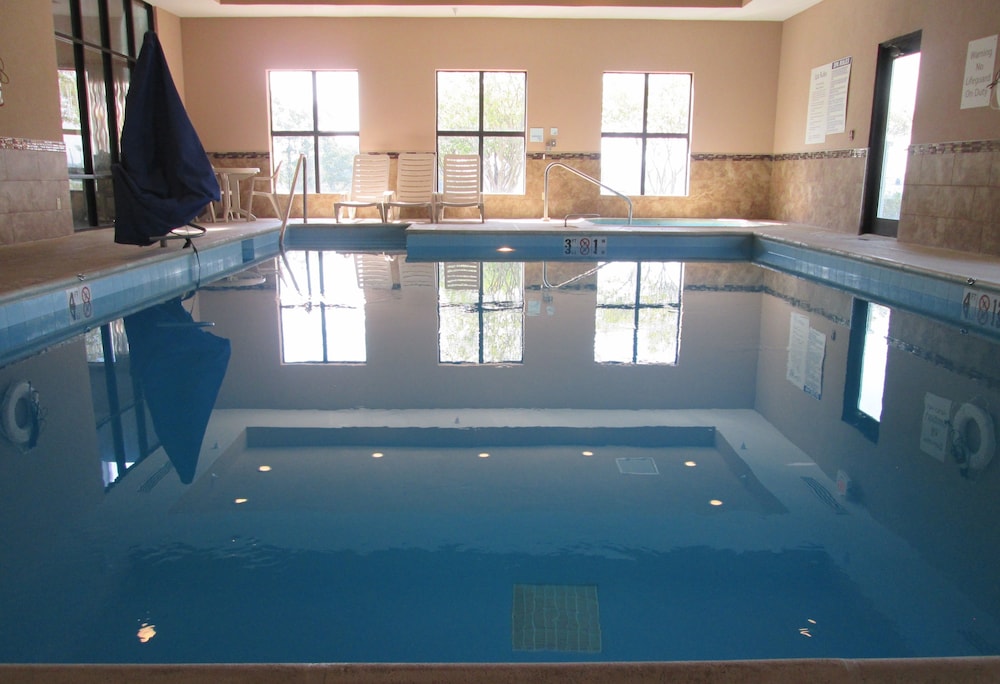holiday inn express cloverdale greencastle by ihg