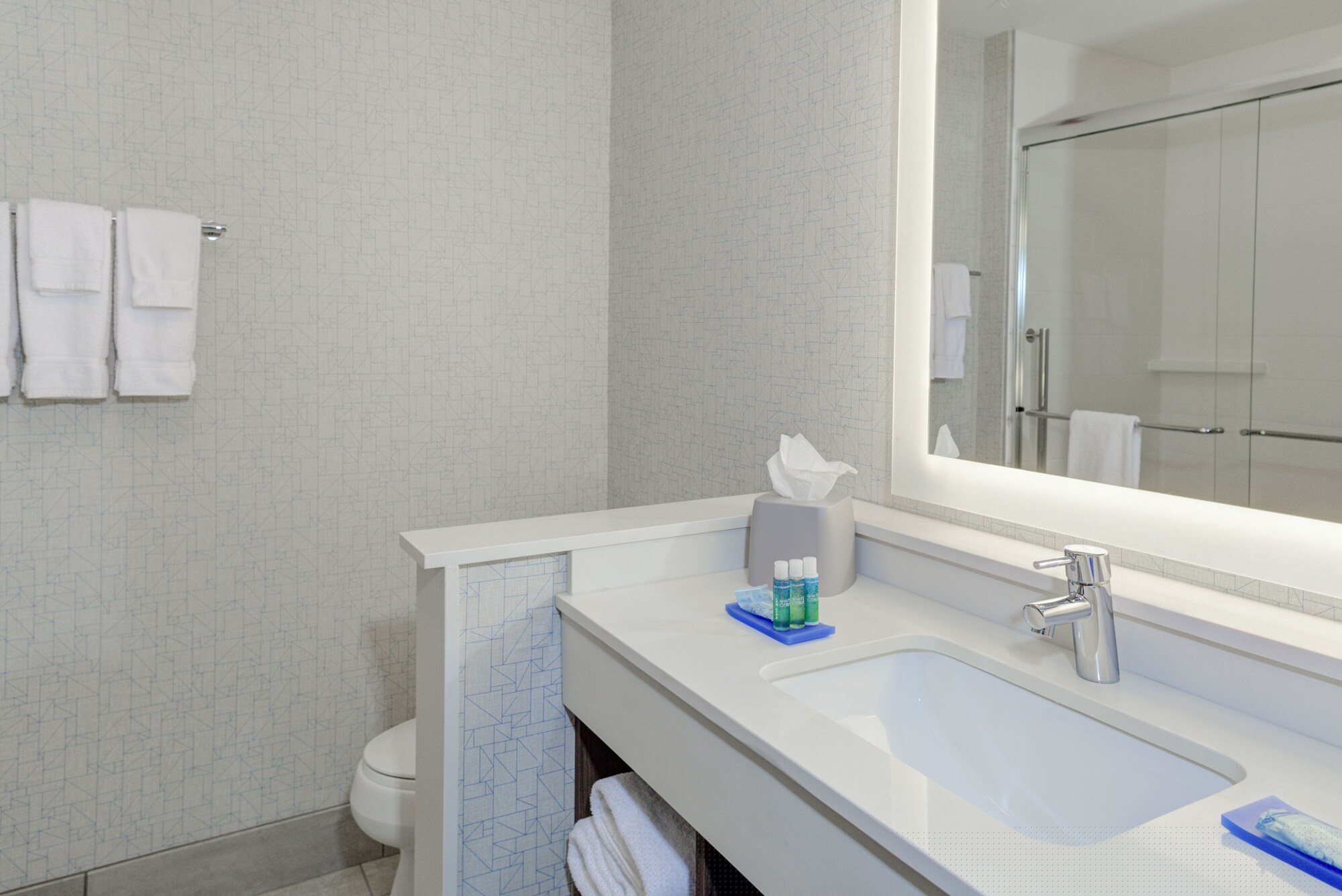 holiday inn express and suites king george dahlgren by ihg